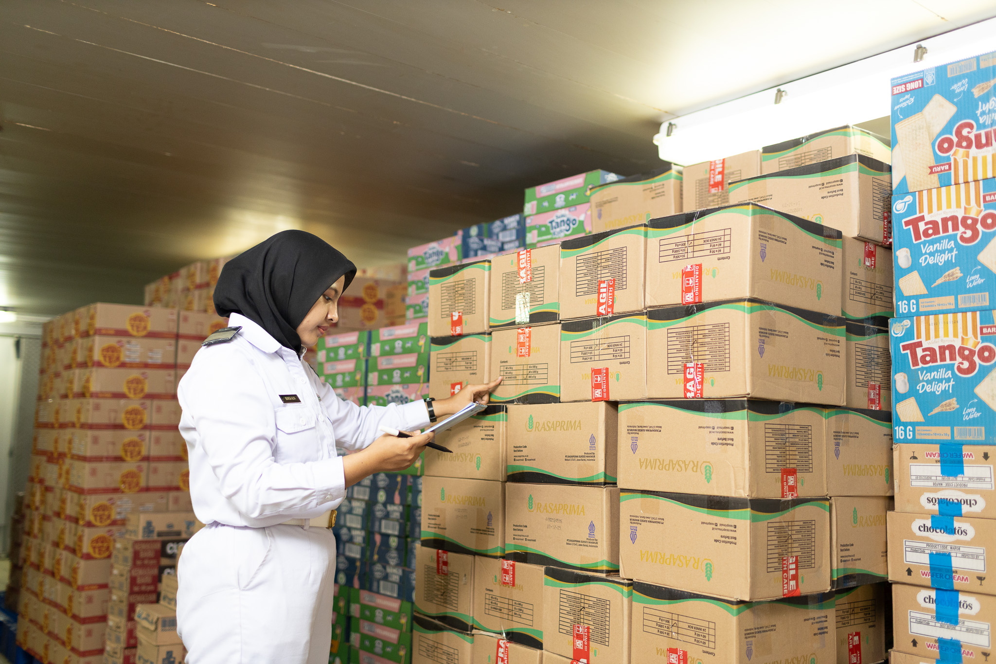 Pengecekan Bahan Makanan dan Kebutuhan Logistik - 2